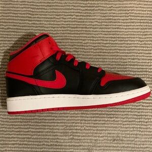 Air Jordan 1 Mid